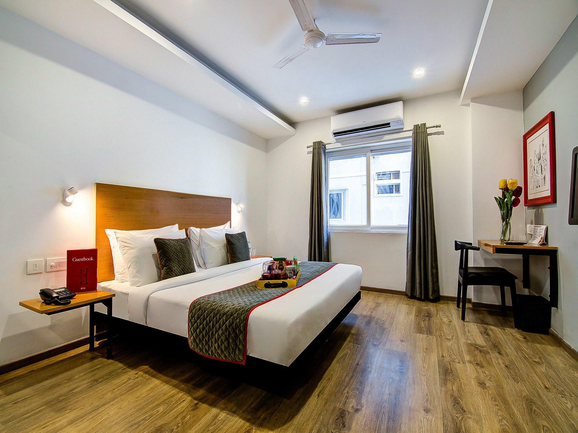 Oyo Townhouse 034 -Halcyon Hitech City Road حيدر أباد المظهر الخارجي الصورة